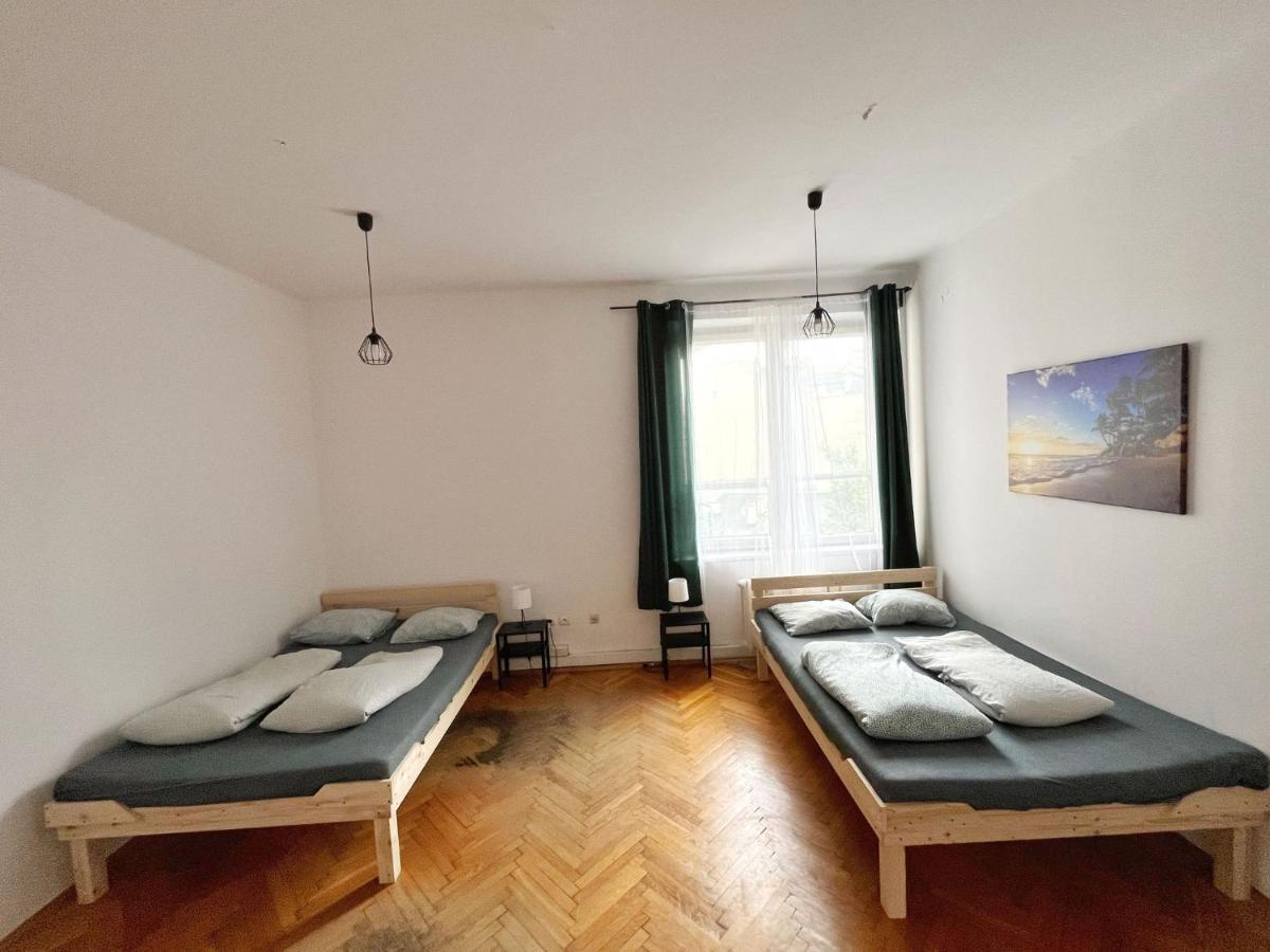 Nice View Rooms In Old Town Krakow Ngoại thất bức ảnh