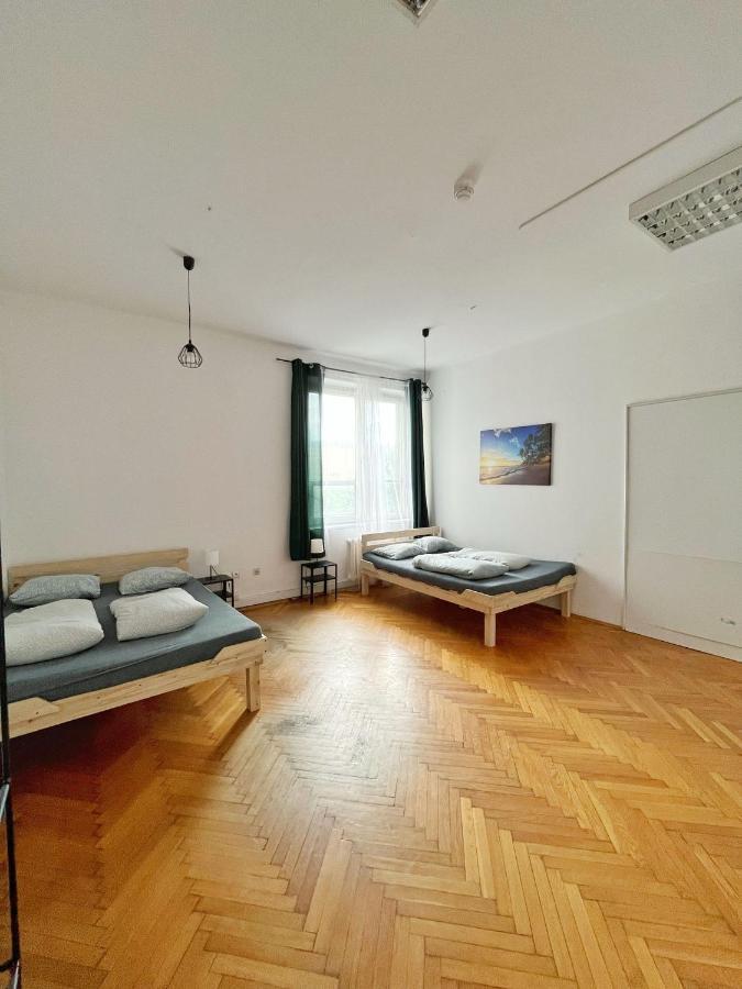Nice View Rooms In Old Town Krakow Ngoại thất bức ảnh